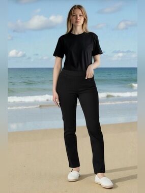 Liz Claiborne Pull On Secretly Slendering Jeans NWT